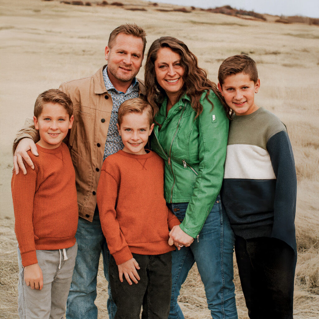 Portrait of the Loewen Family in the scenic landscape of Ellensburg, WA